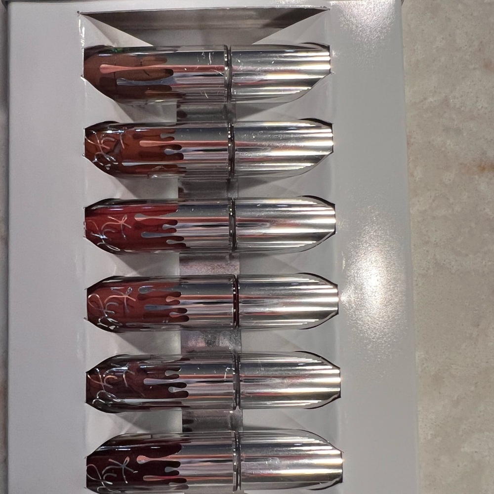 Limited edition Kylie matte liquid mini 6 lipsticks